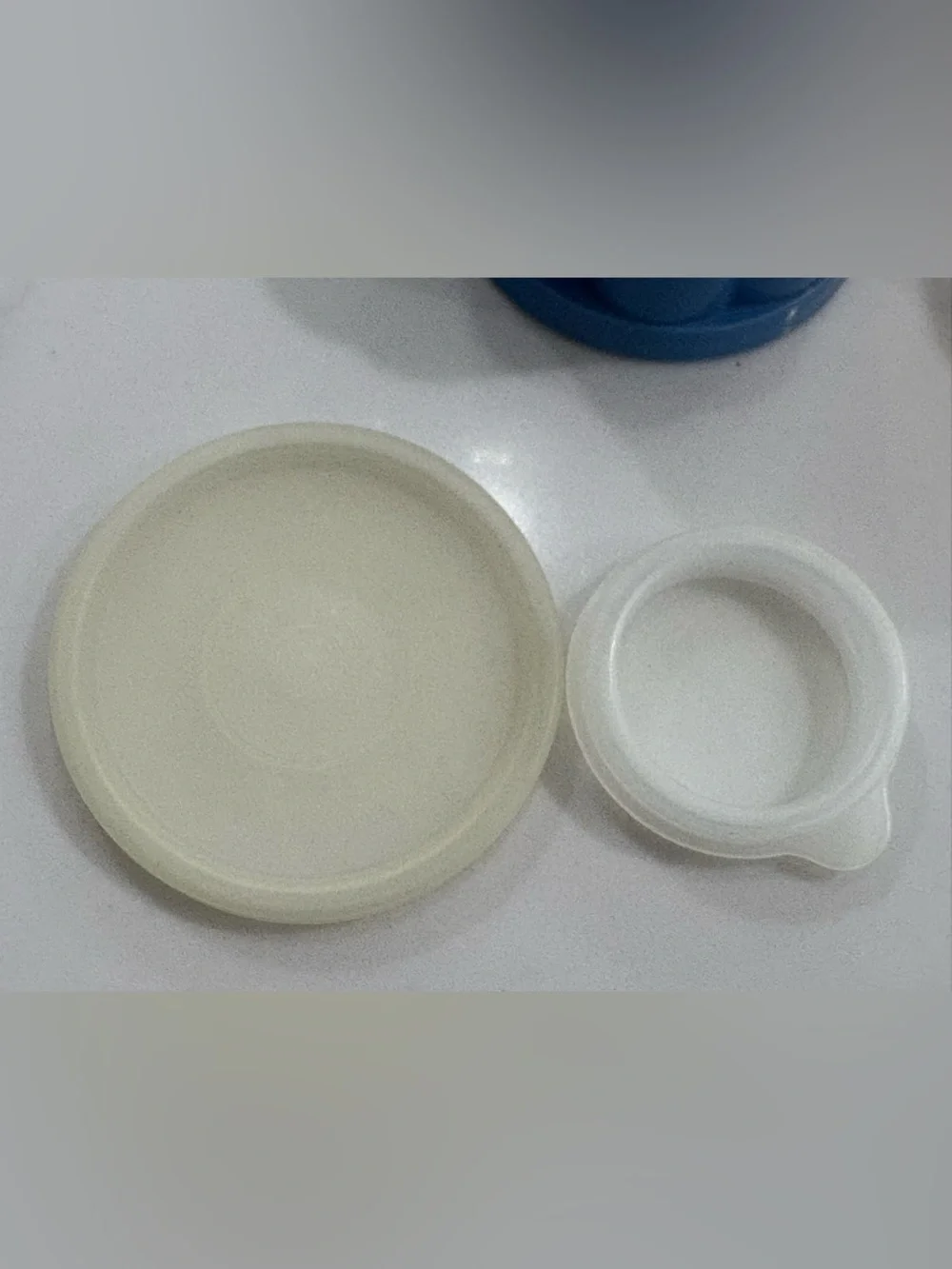 Vintage‎ Tupperware Jello Mold Set 6 Cups 2oz Shot/Condiment Lids